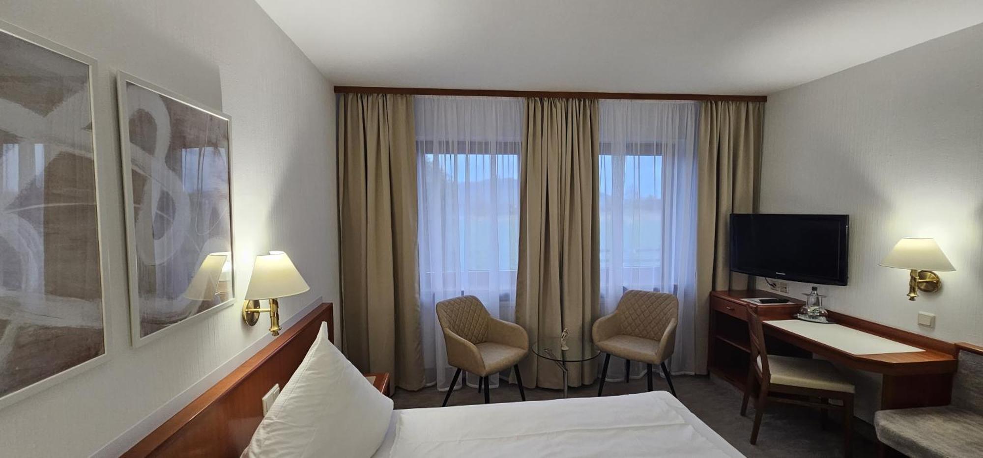 Hotel Garni Vierjahreszeiten バート・シュタッフェルシュタイン エクステリア 写真