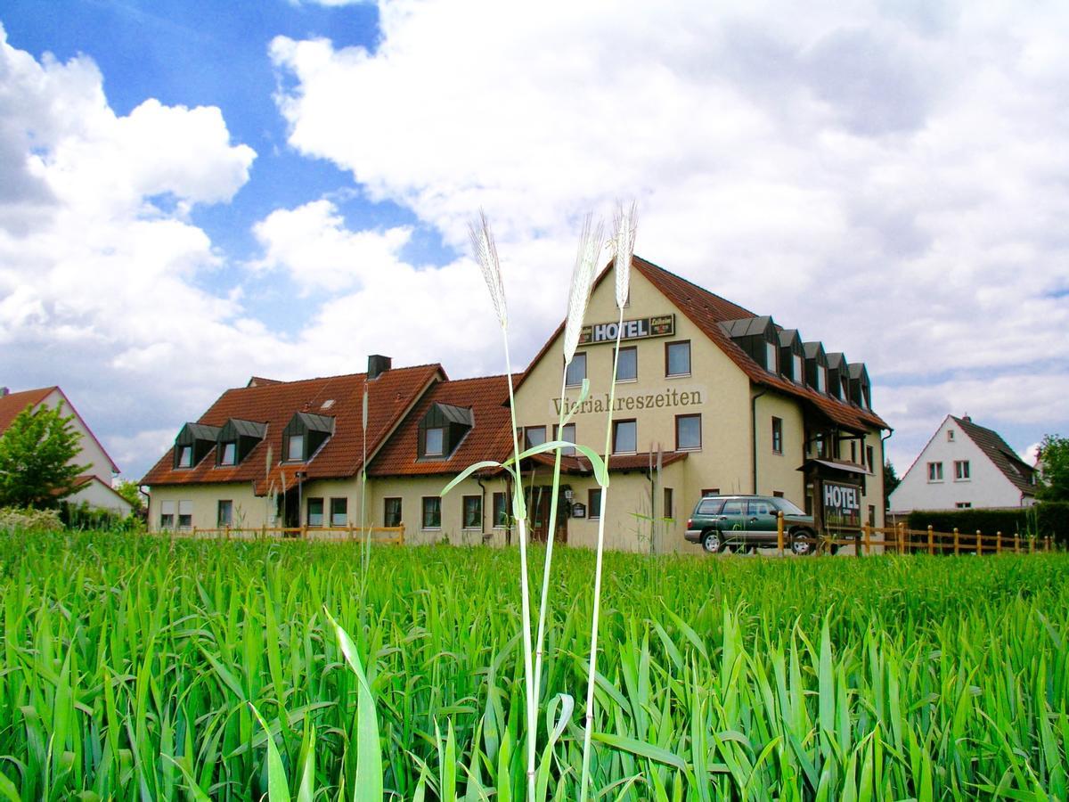 Hotel Garni Vierjahreszeiten バート・シュタッフェルシュタイン エクステリア 写真