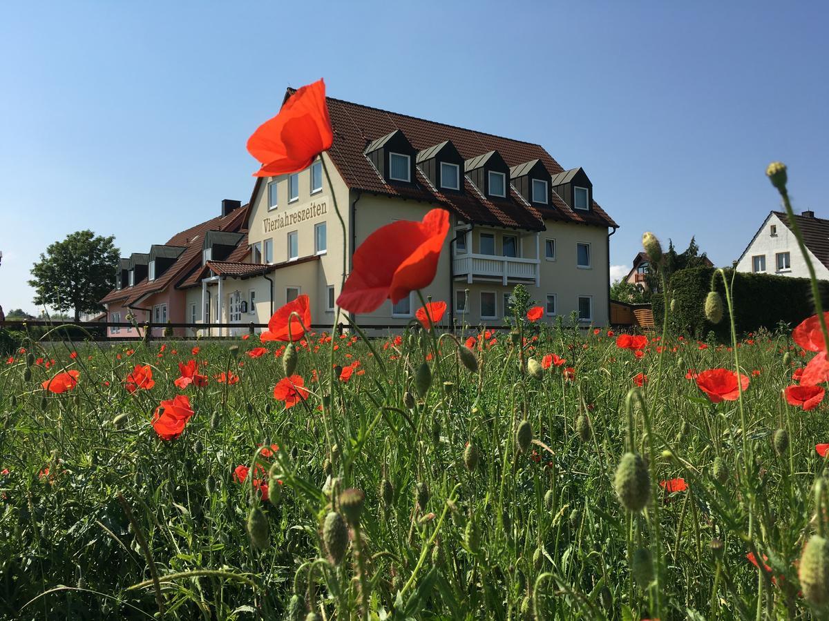 Hotel Garni Vierjahreszeiten バート・シュタッフェルシュタイン エクステリア 写真