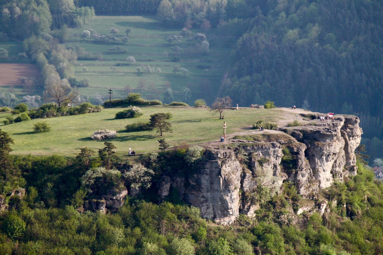 Hotel Garni Vierjahreszeiten バート・シュタッフェルシュタイン エクステリア 写真