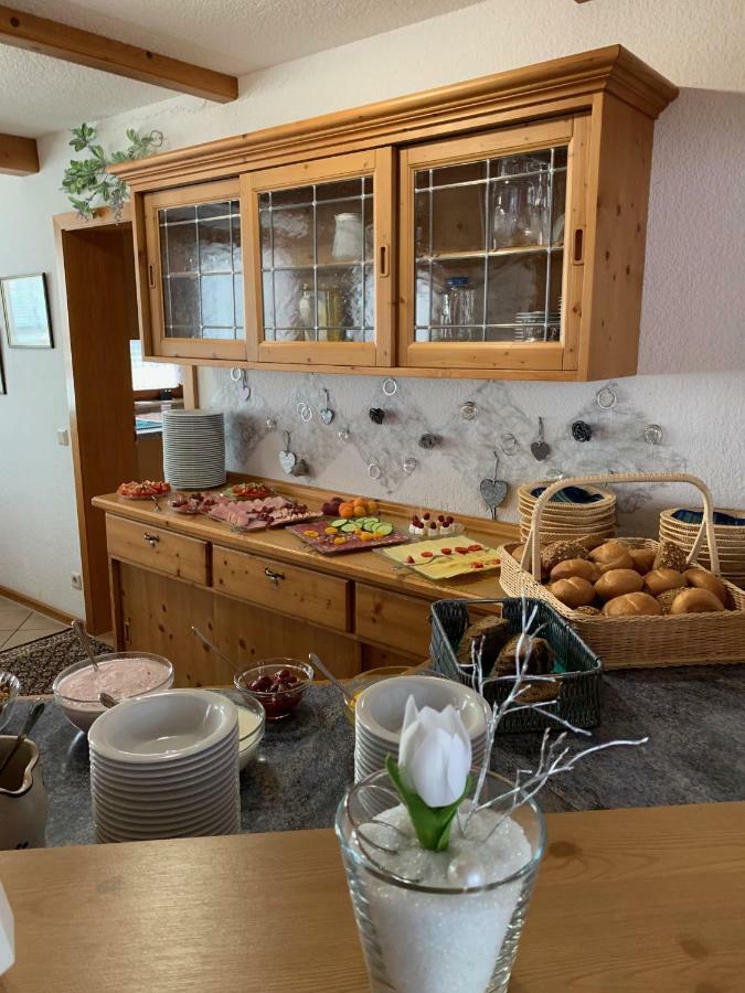 Hotel Garni Vierjahreszeiten バート・シュタッフェルシュタイン エクステリア 写真